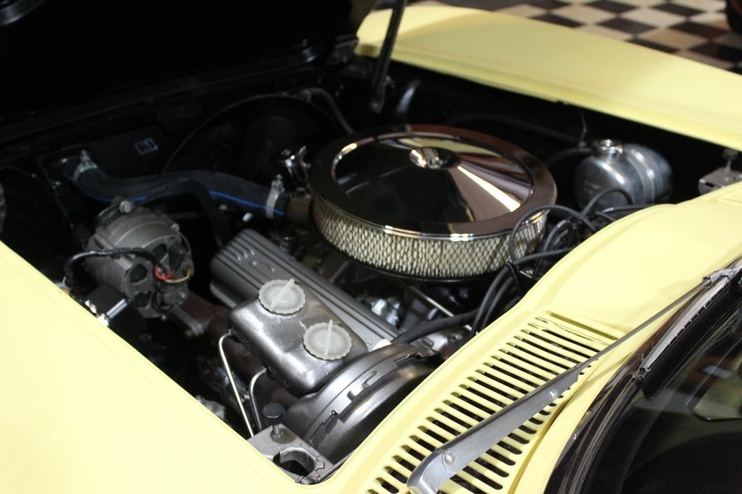 1966 Chevrolet Corvette C2 - Image 28 of 30