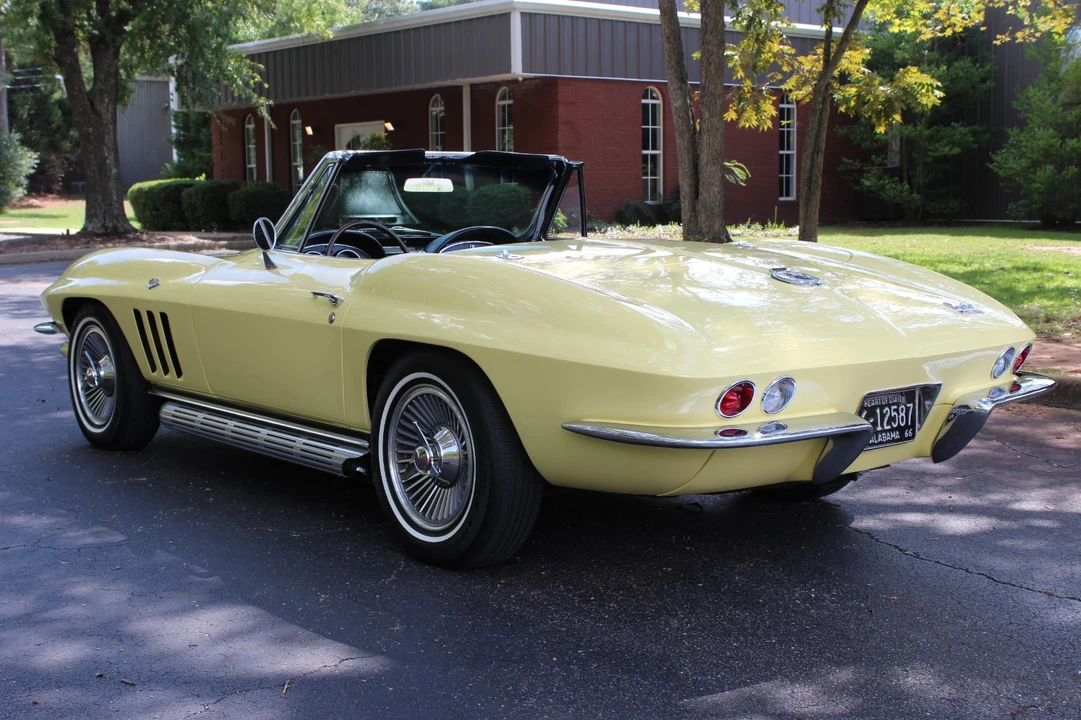 1966 Chevrolet Corvette C2 - Image 16 of 30