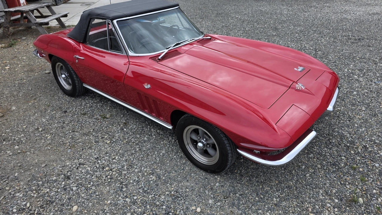 1966 Chevrolet Corvette C2 - Image 4 of 31