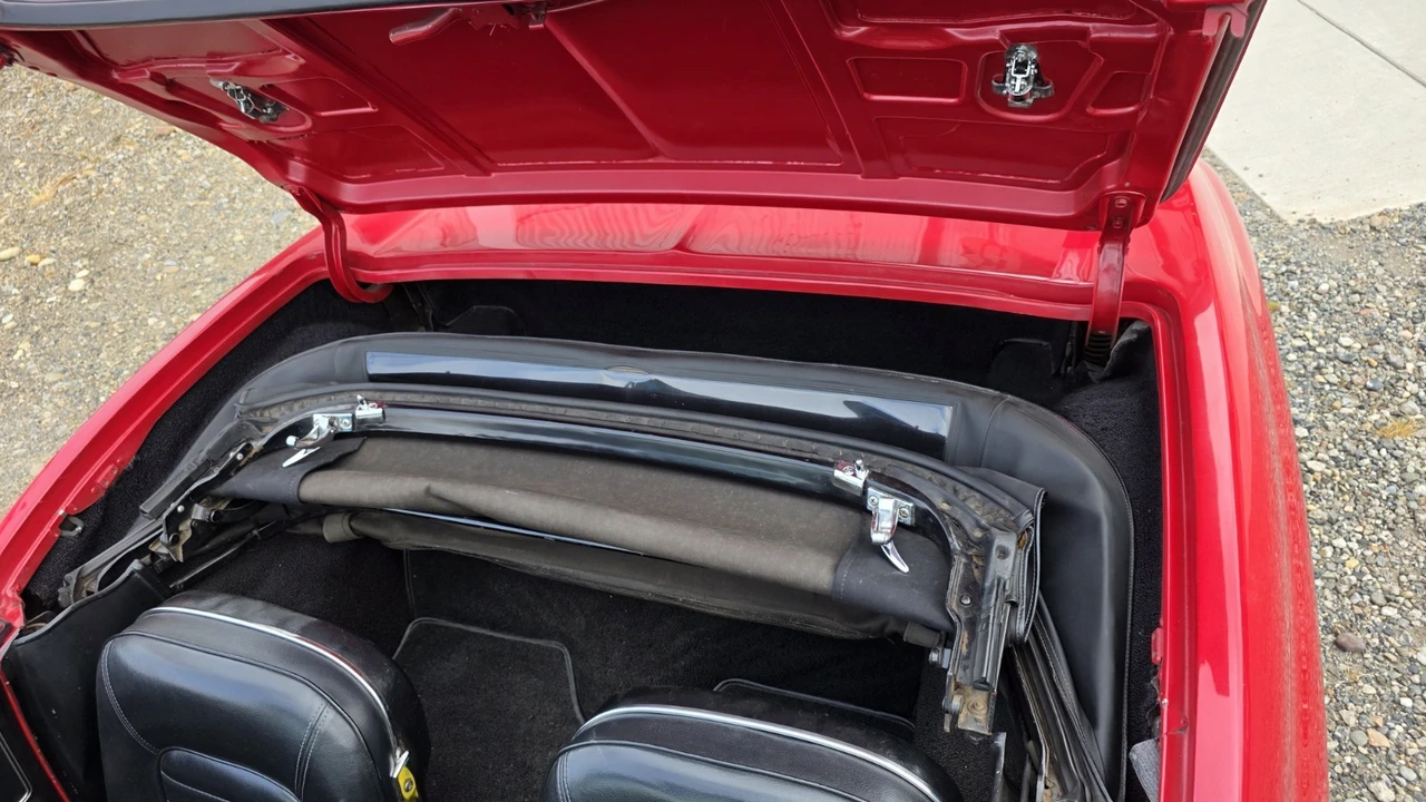 1966 Chevrolet Corvette C2 - Image 7 of 31