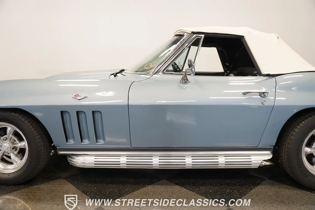 1966 Chevrolet Corvette C2 - Image 16 of 21