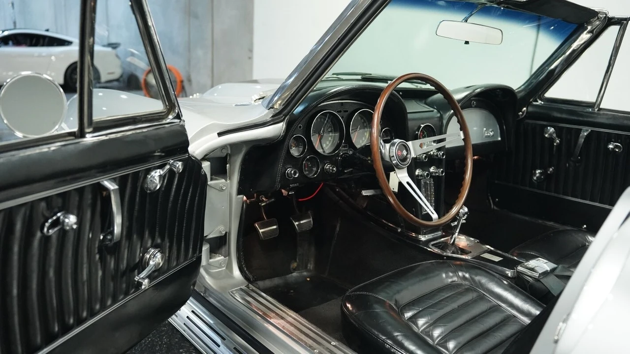 1966 Chevrolet Corvette C2 - Image 5 of 12