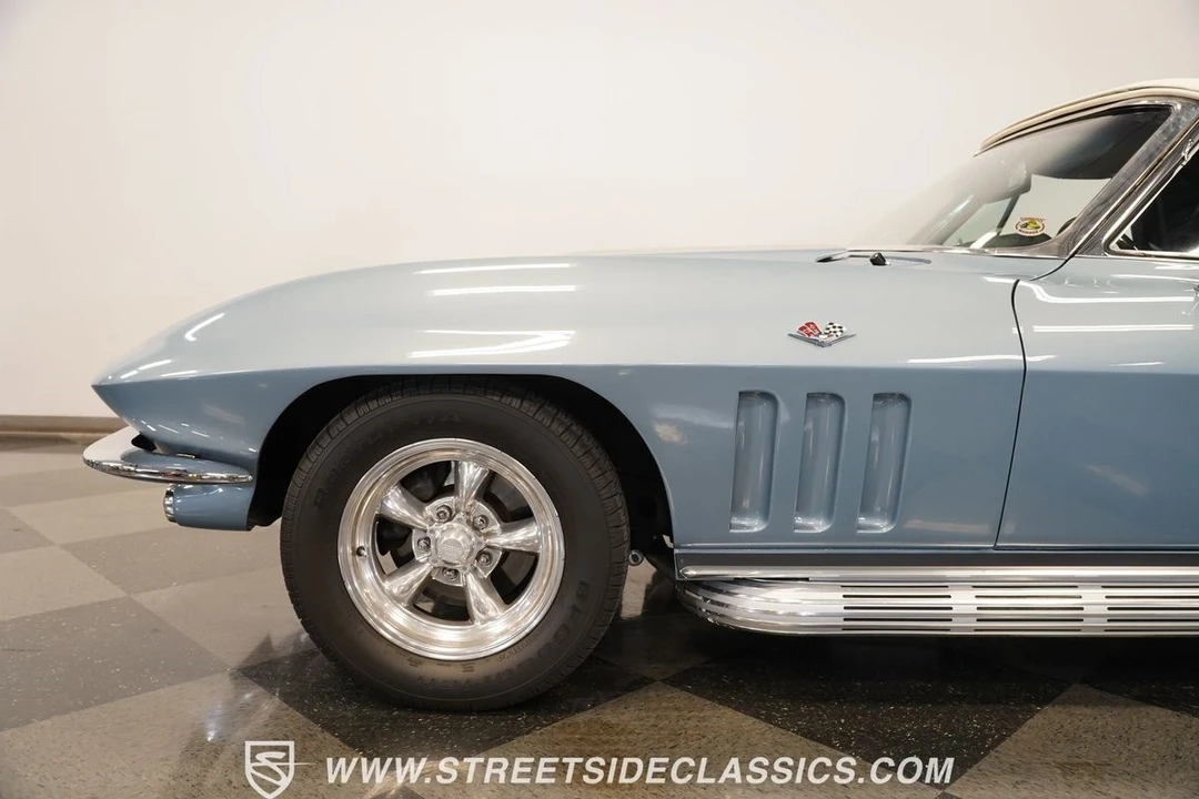 1966 Chevrolet Corvette C2 - Image 17 of 21