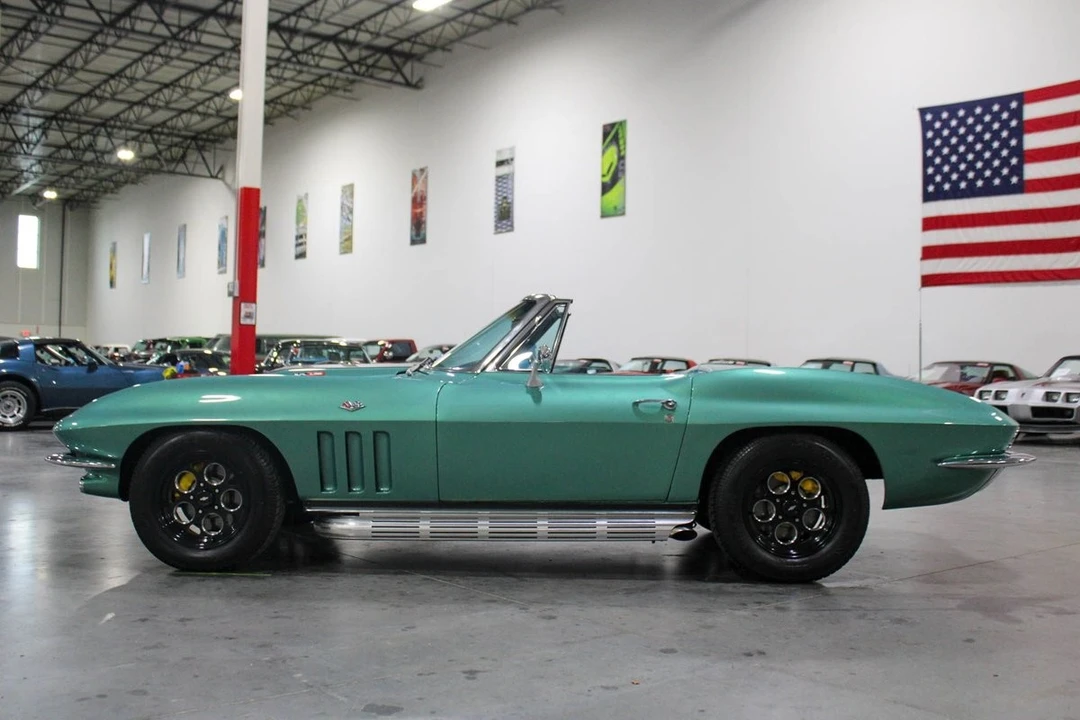 1966 Chevrolet Corvette C2 - Image 3 of 12