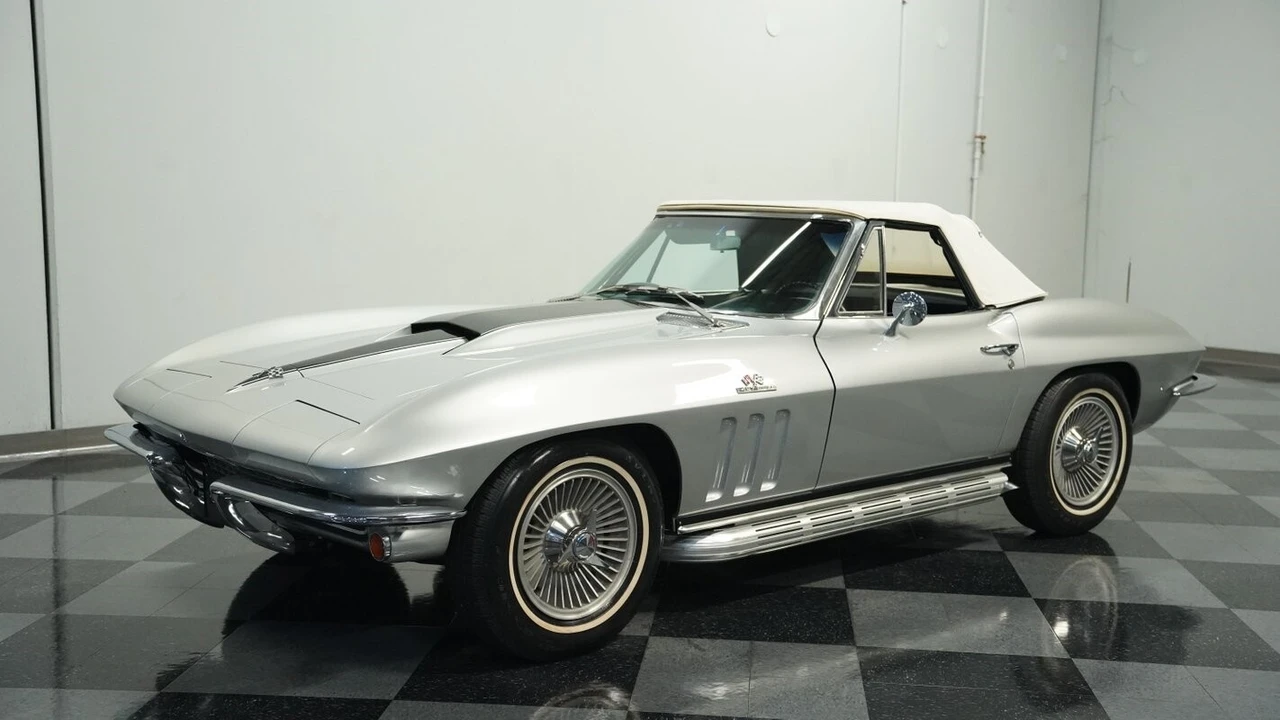 1966 Chevrolet Corvette C2 - Image 7 of 12