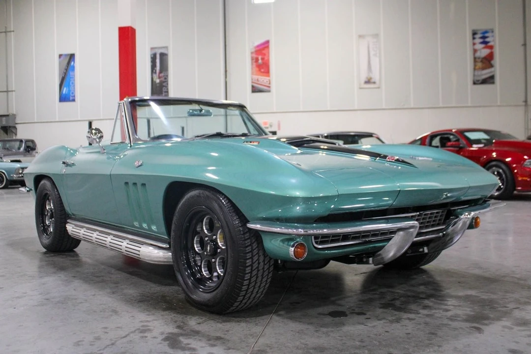 1966 Chevrolet Corvette C2 - Image 8 of 12