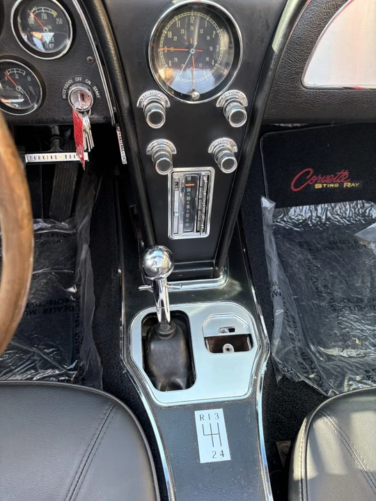 1966 Chevrolet Corvette C2 - Image 14 of 18