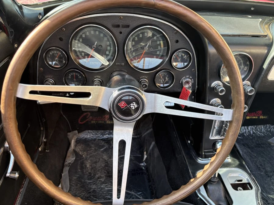1966 Chevrolet Corvette C2 - Image 11 of 18