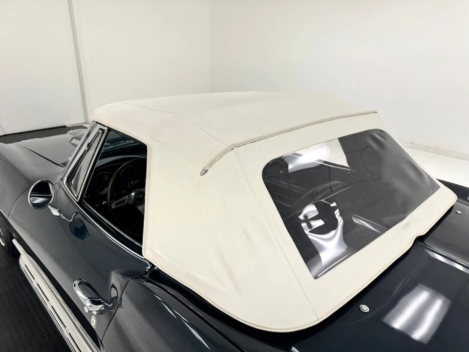 1966 Chevrolet Corvette C2 - Image 28 of 31