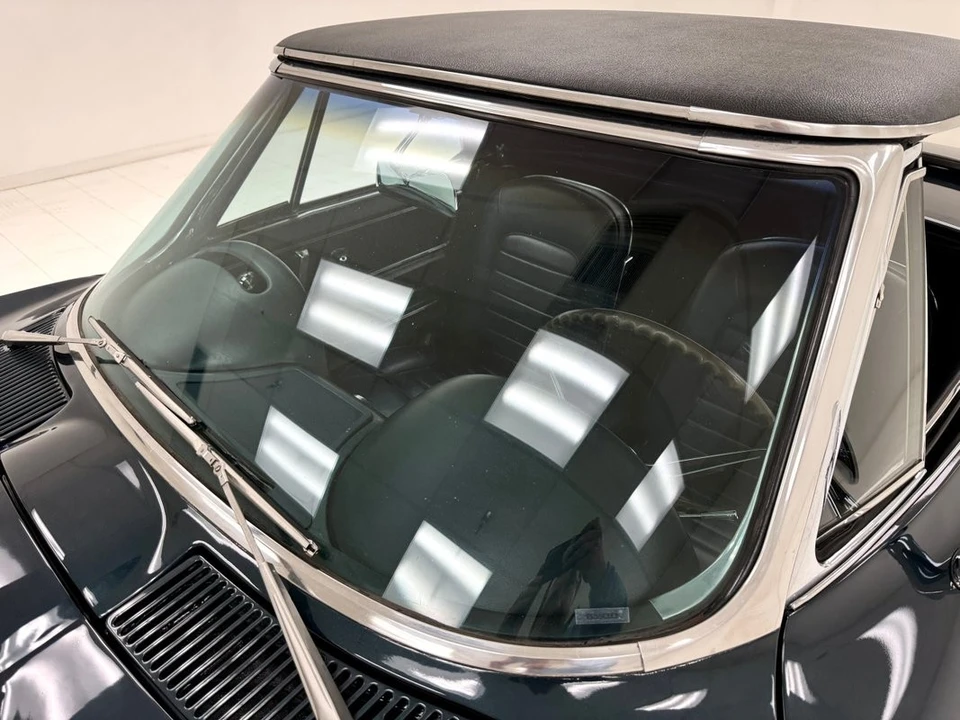 1966 Chevrolet Corvette C2 - Image 22 of 31