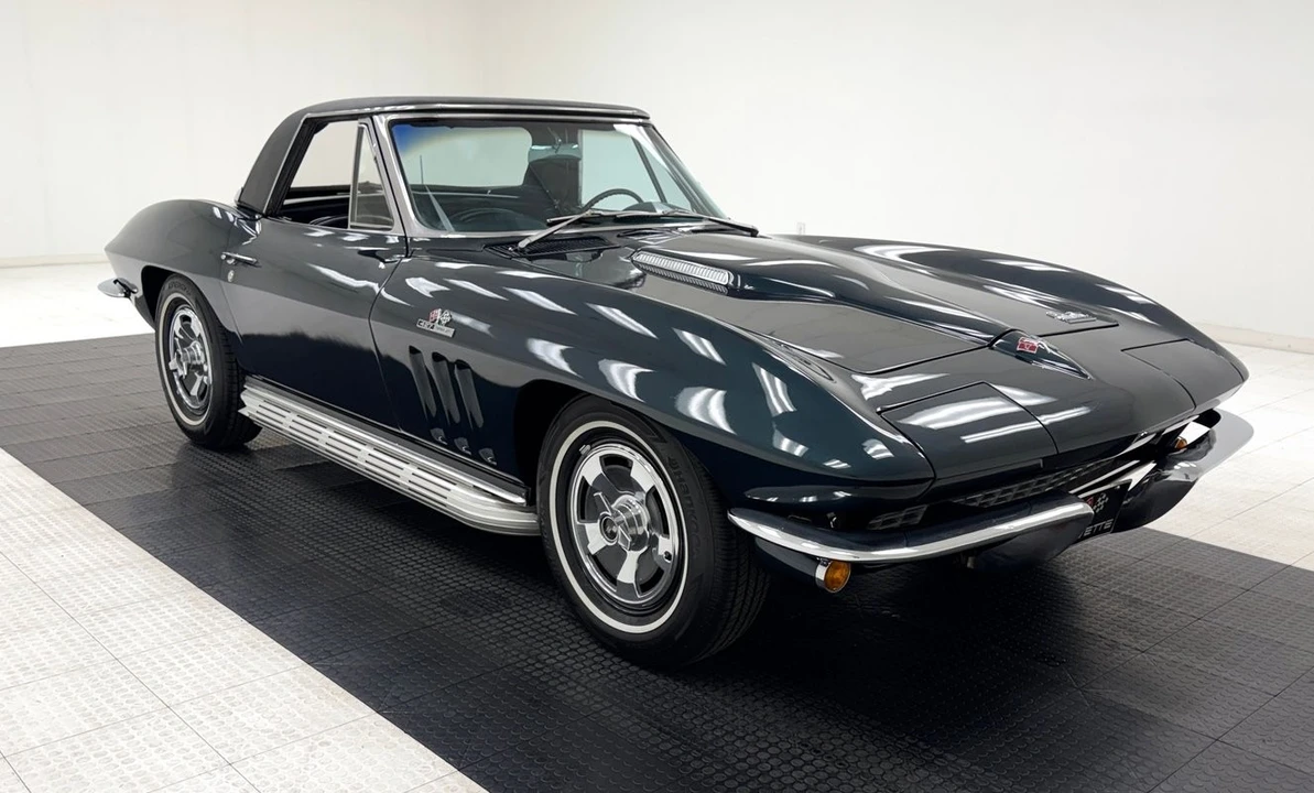 1966 Chevrolet Corvette C2 - Image 13 of 31