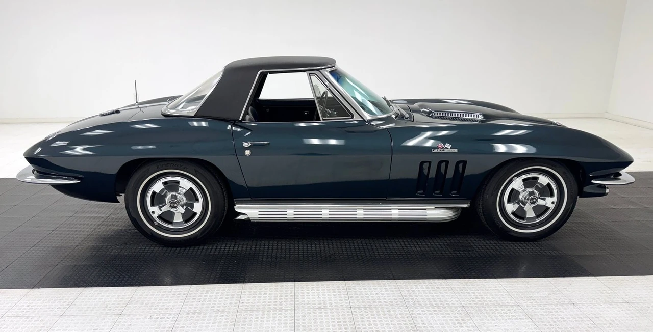 1966 Chevrolet Corvette C2 - Image 12 of 31