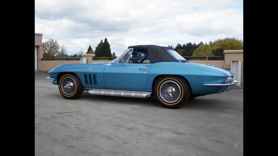 1966 Chevrolet Corvette C2 - Image 11 of 12