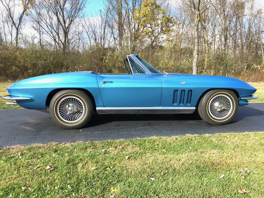 1966 Chevrolet Corvette C2 - Image 2 of 12