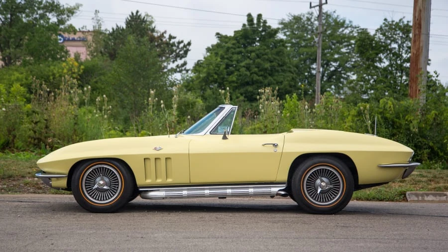 1966 Chevrolet Corvette C2 - Image 2 of 12