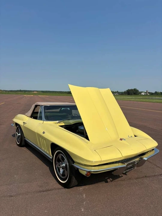 1966 Chevrolet Corvette C2 - Image 16 of 31