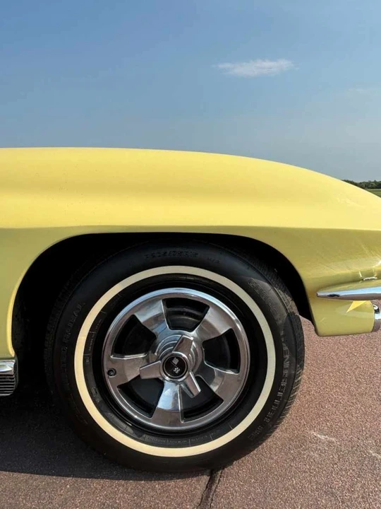 1966 Chevrolet Corvette C2 - Image 14 of 31