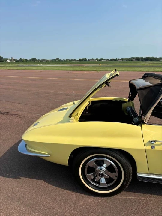 1966 Chevrolet Corvette C2 - Image 20 of 31