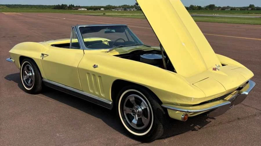 1966 Chevrolet Corvette C2 - Image 30 of 31