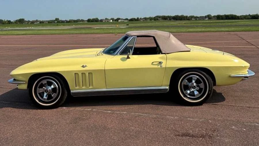 1966 Chevrolet Corvette C2 - Image 31 of 31