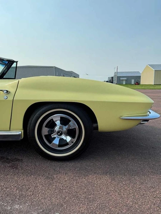 1966 Chevrolet Corvette C2 - Image 22 of 31