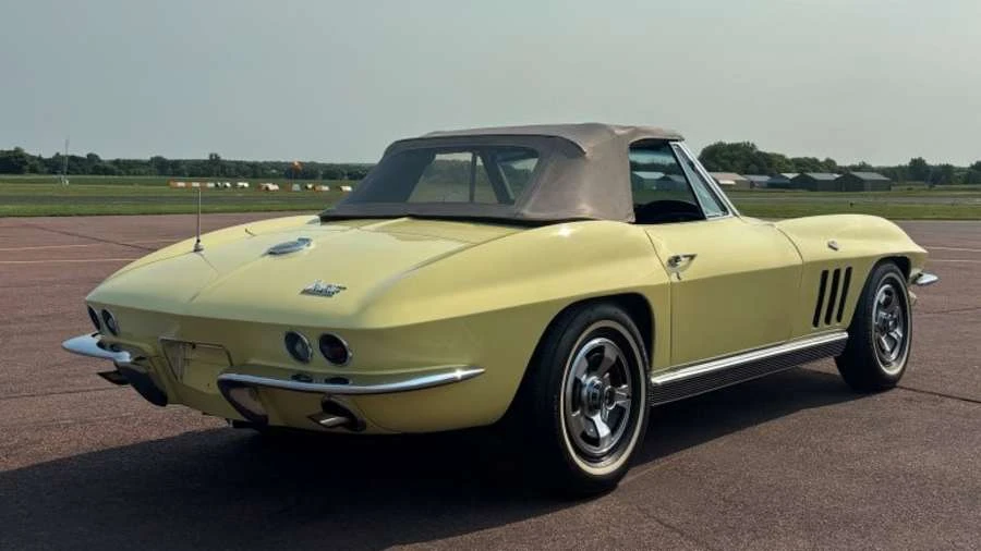 1966 Chevrolet Corvette C2 - Image 11 of 31