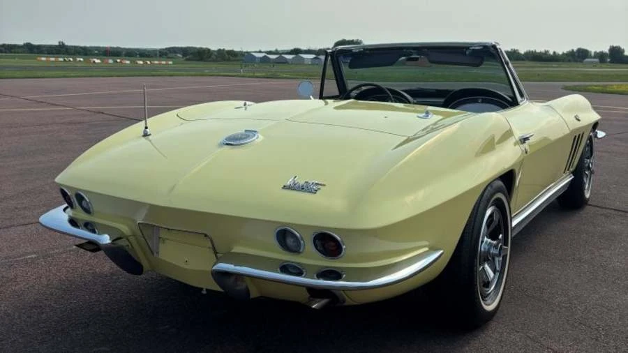 1966 Chevrolet Corvette C2 - Image 21 of 31