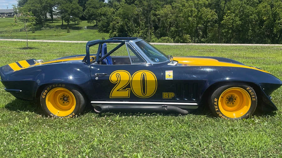 1966 Chevrolet Corvette C2 - Image 2 of 22