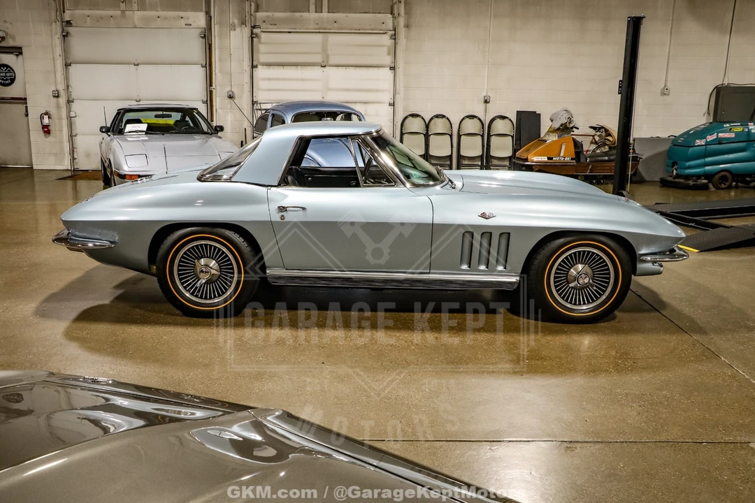 1966 Chevrolet Corvette C2 - Image 22 of 31