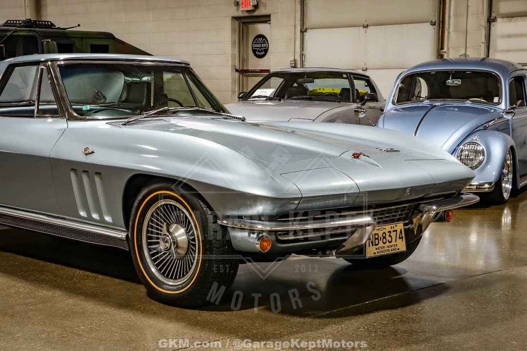 1966 Chevrolet Corvette C2 - Image 25 of 31