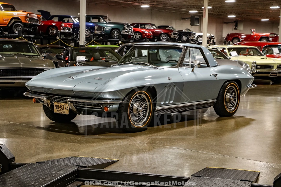 1966 Chevrolet Corvette C2 - Image 15 of 31