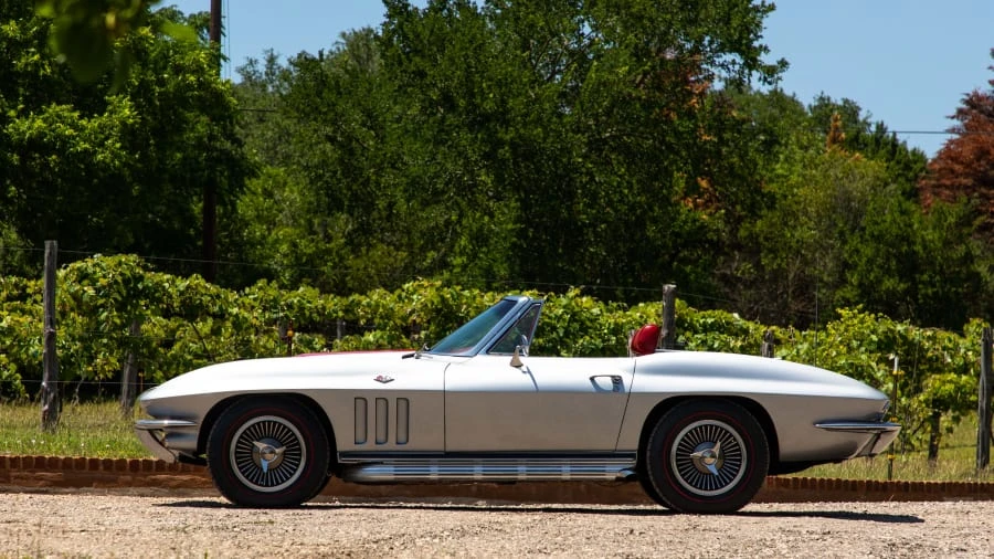 1966 Chevrolet Corvette C2 - Image 2 of 12