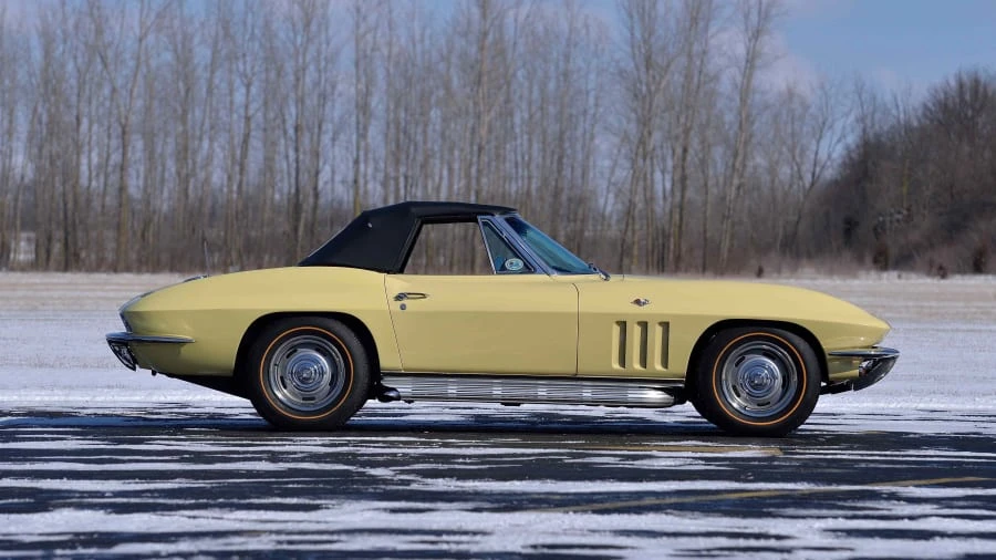 1966 Chevrolet Corvette C2 - Image 2 of 12