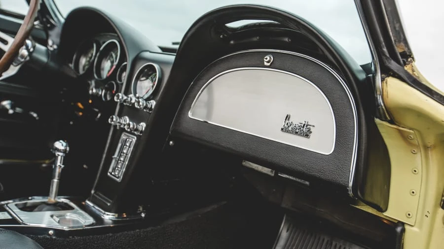 1966 Chevrolet Corvette C2 - Image 19 of 20