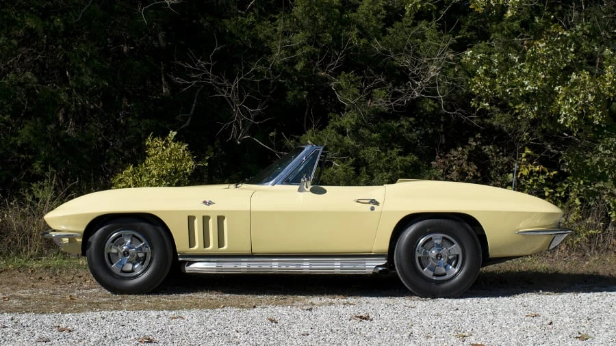 1966 Chevrolet Corvette C2 - Image 2 of 14