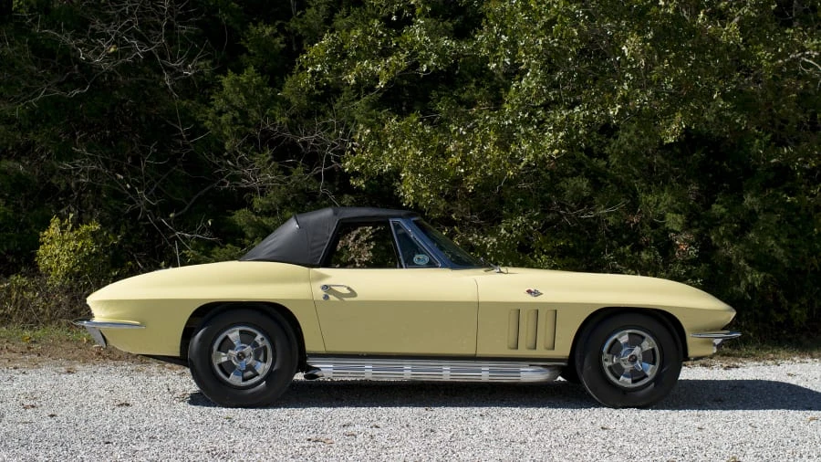1966 Chevrolet Corvette C2 - Image 11 of 12