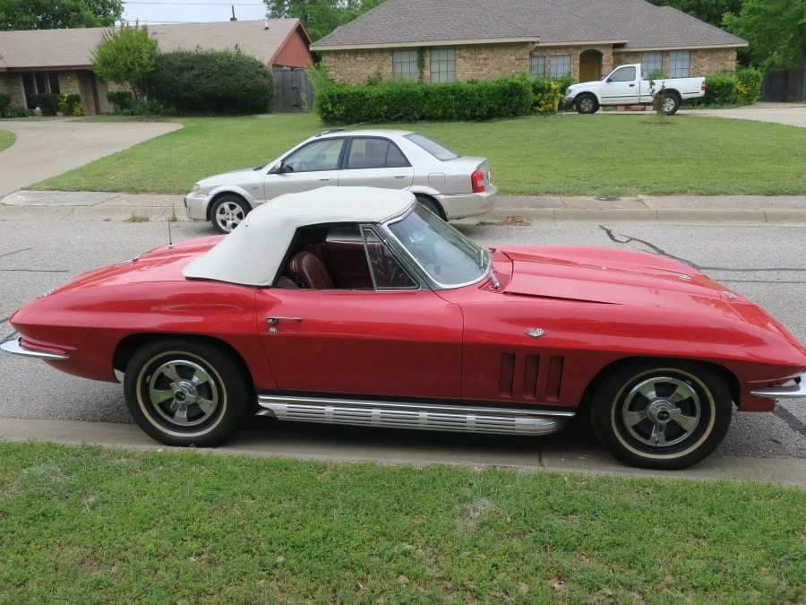 1966 Chevrolet Corvette C2 - Image 9 of 10
