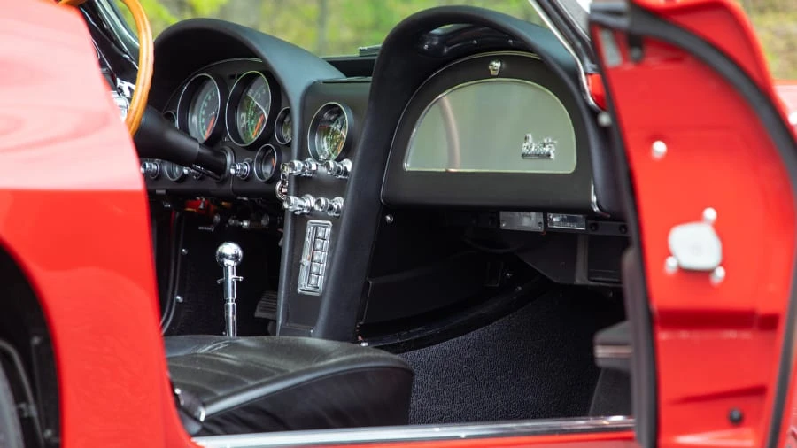 1966 Chevrolet Corvette C2 - Image 19 of 20