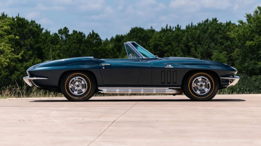 1966 Chevrolet Corvette C2 - Image 8 of 12
