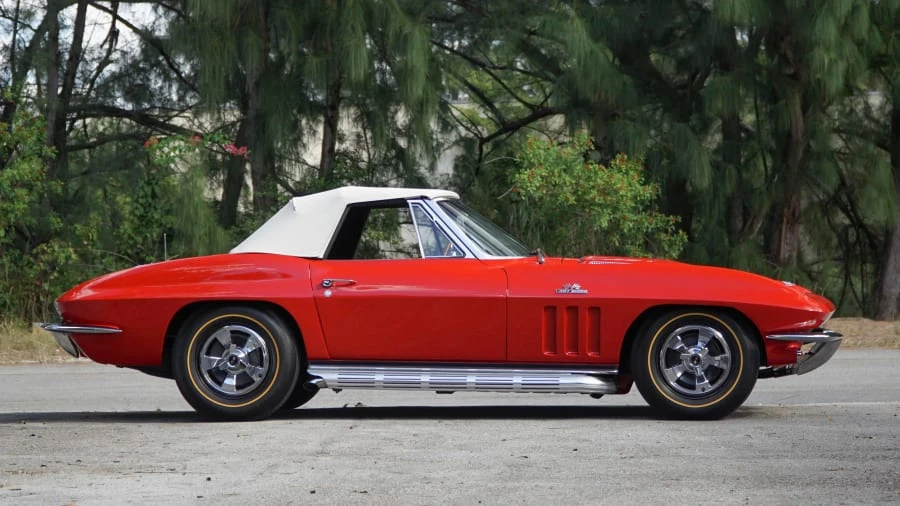 1966 Chevrolet Corvette C2 - Image 17 of 18