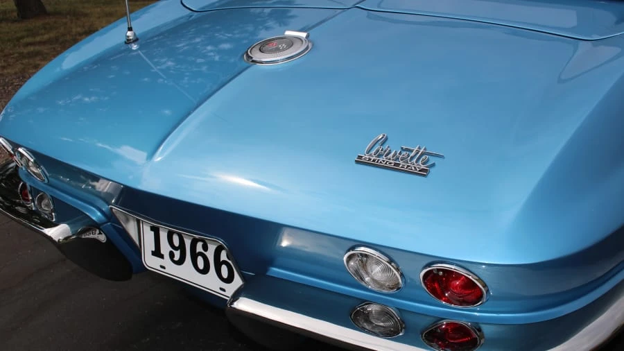 1966 Chevrolet Corvette C2 - Image 8 of 10