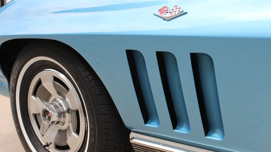 1966 Chevrolet Corvette C2 - Image 9 of 10