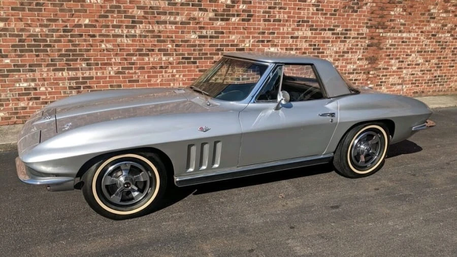 1966 Chevrolet Corvette C2 - Image 2 of 12