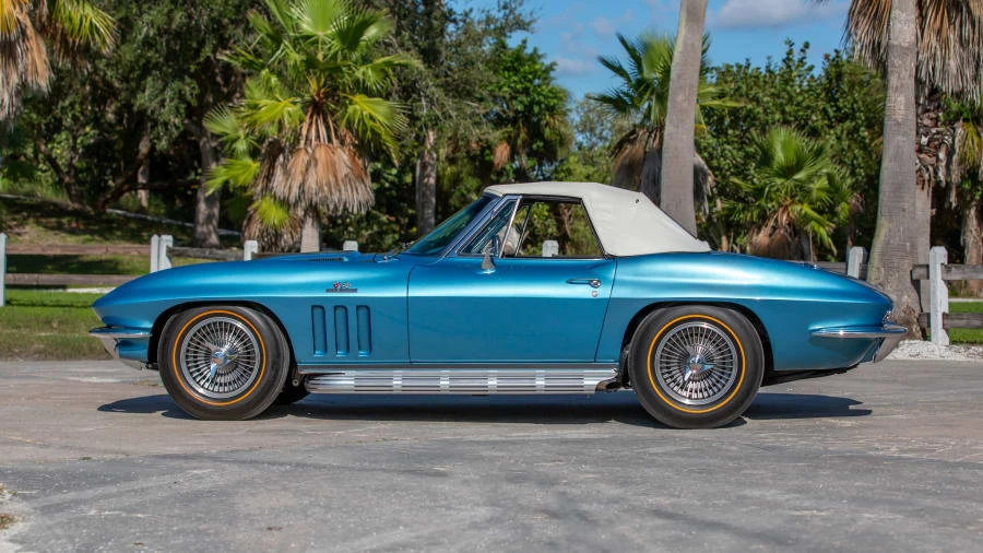 1966 Chevrolet Corvette C2 - Image 2 of 31