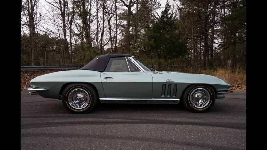 1966 Chevrolet Corvette C2 - Image 10 of 12