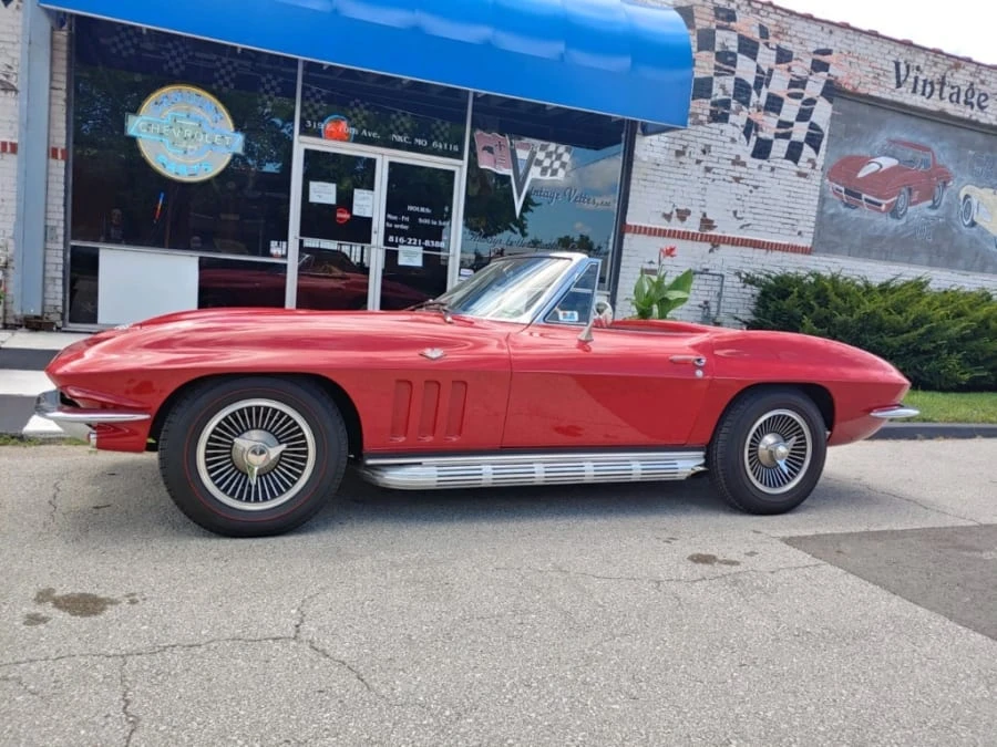 1966 Chevrolet Corvette C2 - Image 2 of 16