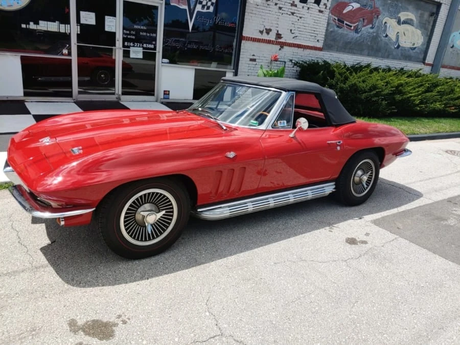 1966 Chevrolet Corvette C2 - Image 13 of 16
