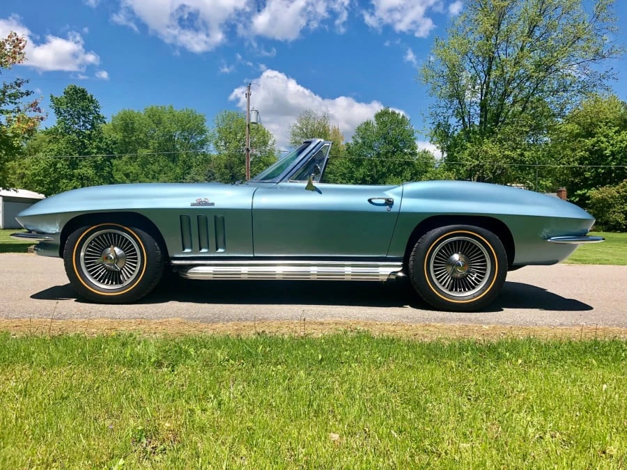 1966 Chevrolet Corvette C2 - Image 2 of 12