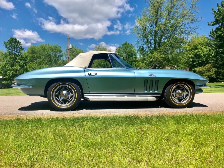 1966 Chevrolet Corvette C2 - Image 2 of 12