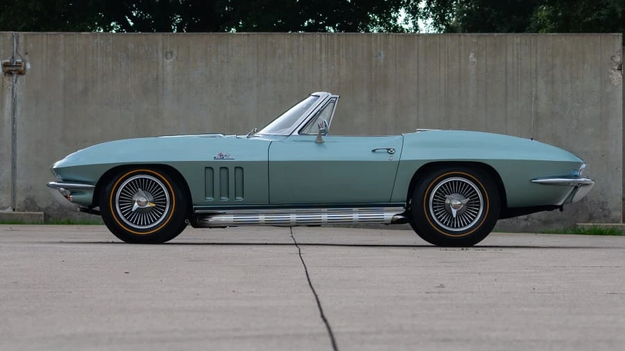 1966 Chevrolet Corvette C2 - Image 2 of 20